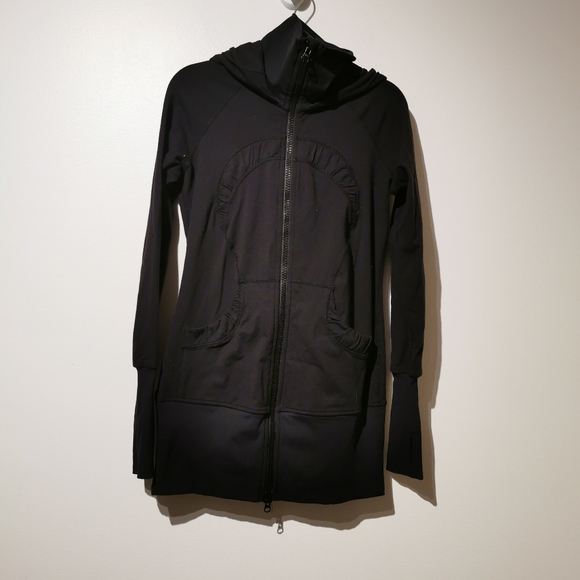 Lululemon size 6 dot confirmed black stride jacket thumbholes hooded - Picture 2 of 9